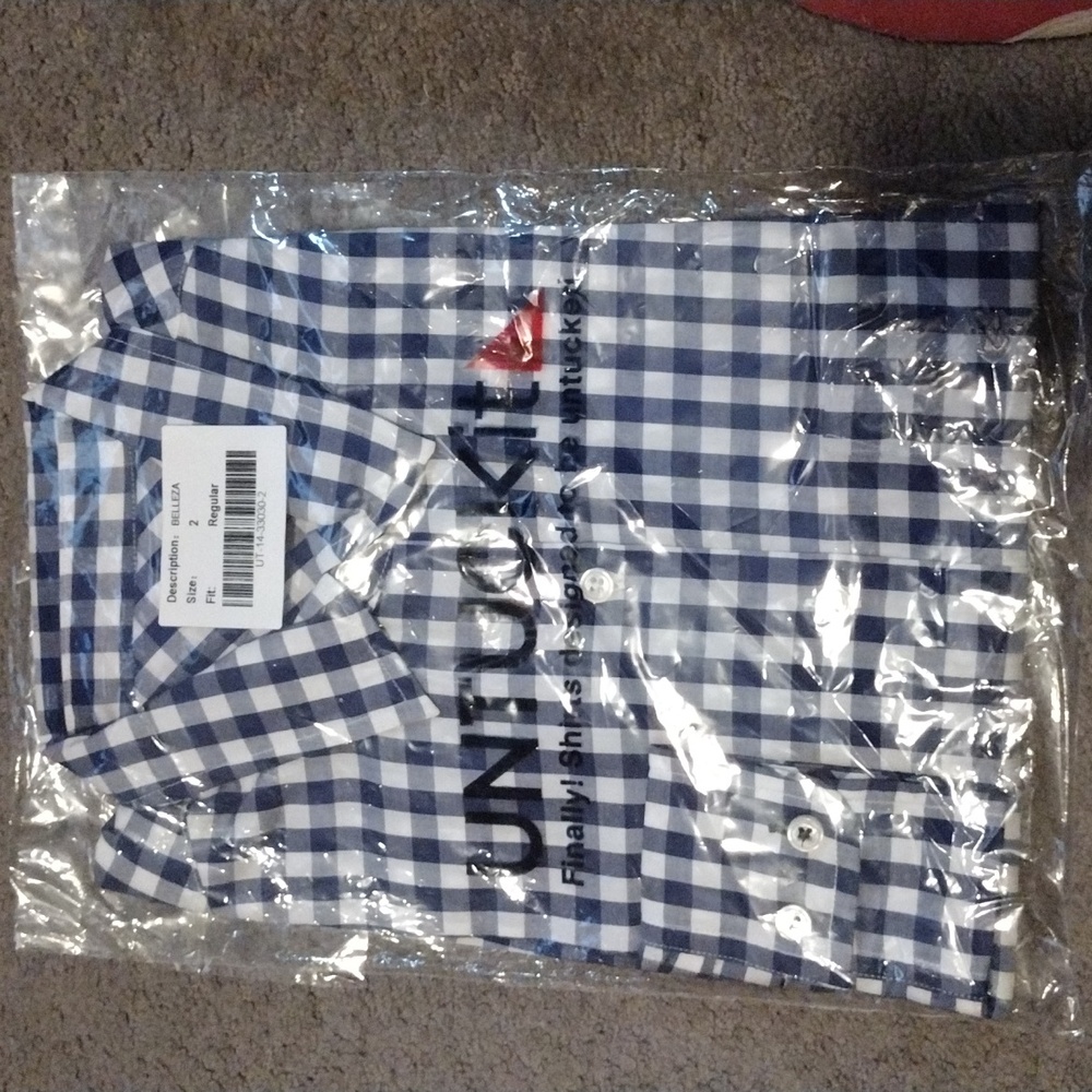 UNTUCKit Women's Navy and White Belleza Gingham Button-Down Shirt Size 2 NWT